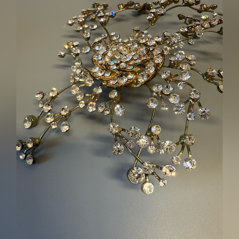 Crystal gold tone Floral Hairpiece Bridal - Picture 9 of 12